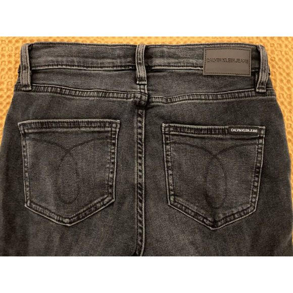 Calvin Klein Women's High Rise Skinny Ankle Length Jeans Size 26 Black/Gray NWT - Picture 5 of 7